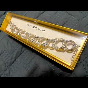 Anne Klein Braclet